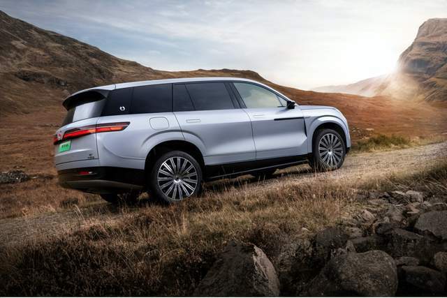 9 「技术鱼池」放大招！杀入中大型 SUV 市场j9九游真人游戏第一品牌3898 万起！腾势 N(图7)